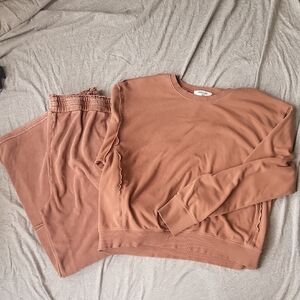 Brown/Mauve Lounge Set